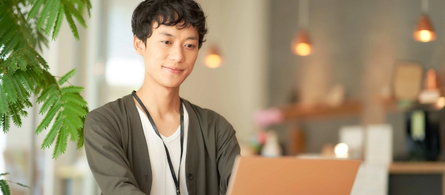 オンラインで学べるプログラミングスクールとは?