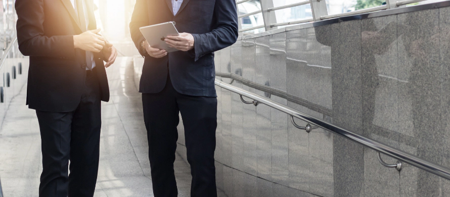社会人がWebデザインスクールに通うメリットとデメリット